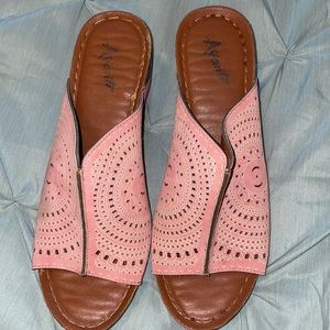 Women’s Avanti Wedges